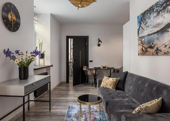 Moderns Un Kluss Dzivoklis 41 M2