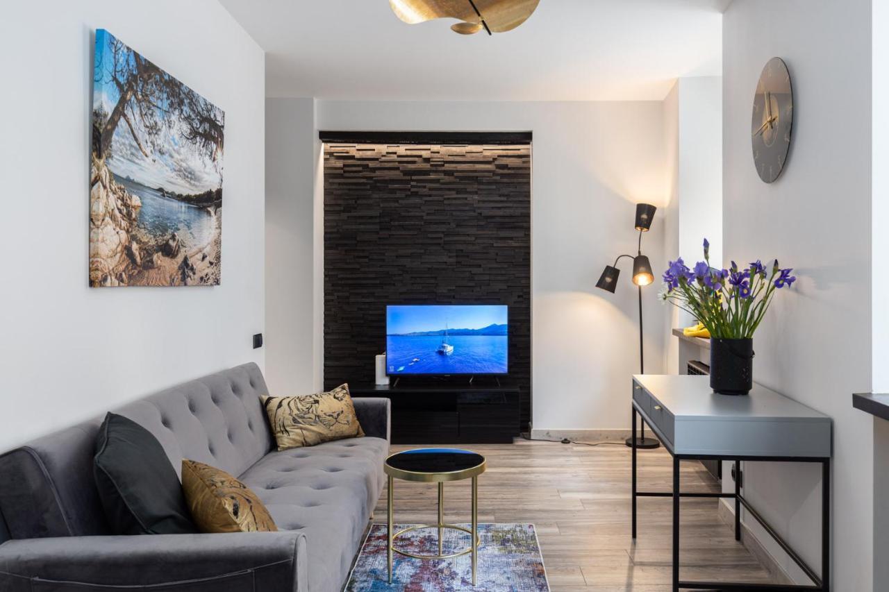 Apartment Moderns Un Kluss Dzivoklis 41 M2 Riga